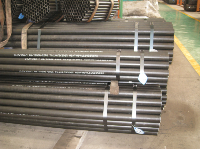 купите трубки безшовной стали для не-сплава условий доставки целей давления трубок технического стальных с определенным изготовителем свойств повышенной температуры