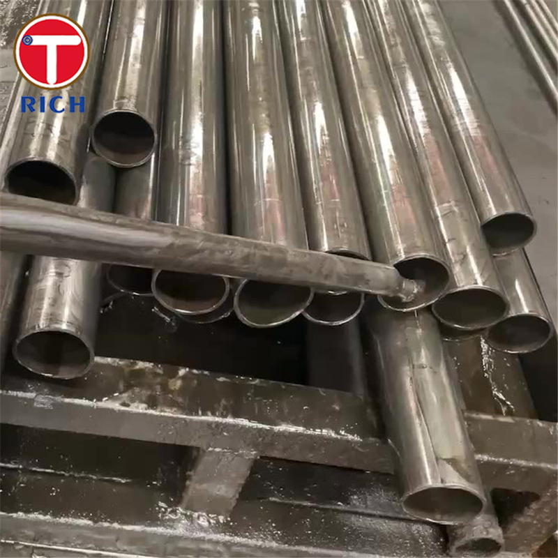 ASTM A672 A50 Сварная стальная труба Электрическая сварная стальная труба для работы под высоким давлением при умеренных температурах