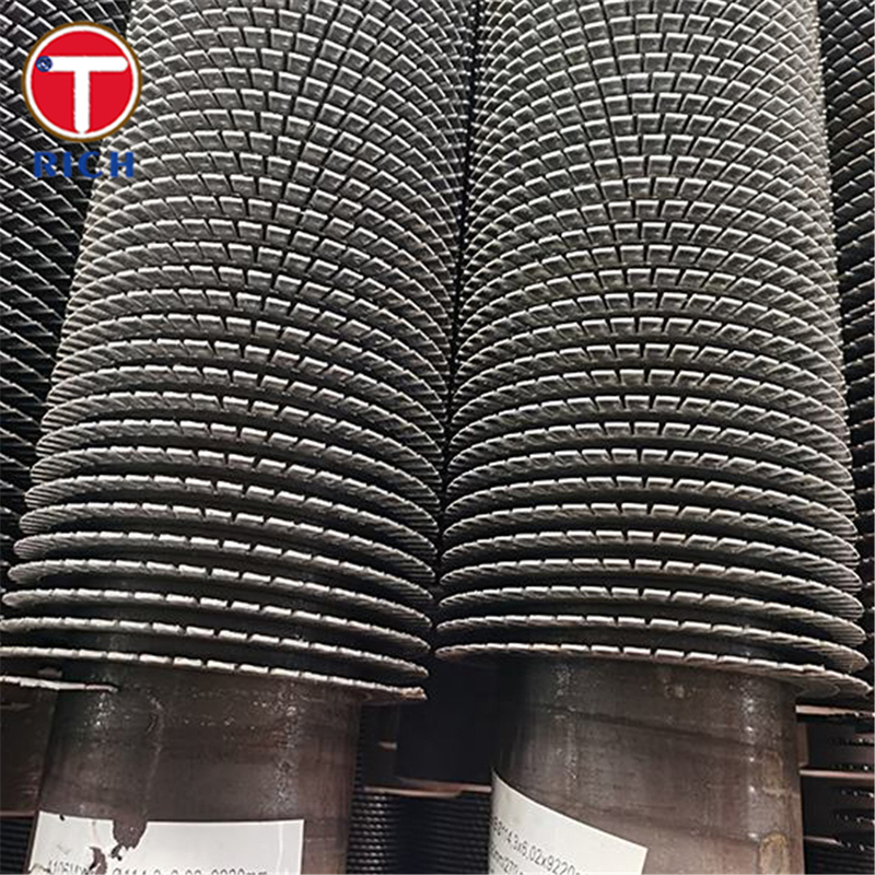 Спирально-оребренная труба для промышленных теплообменников с высокой эффективностью теплопередачи и прочным соединением ребер